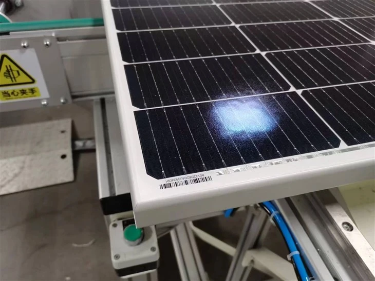 On Grid Solar Power System Without Battery